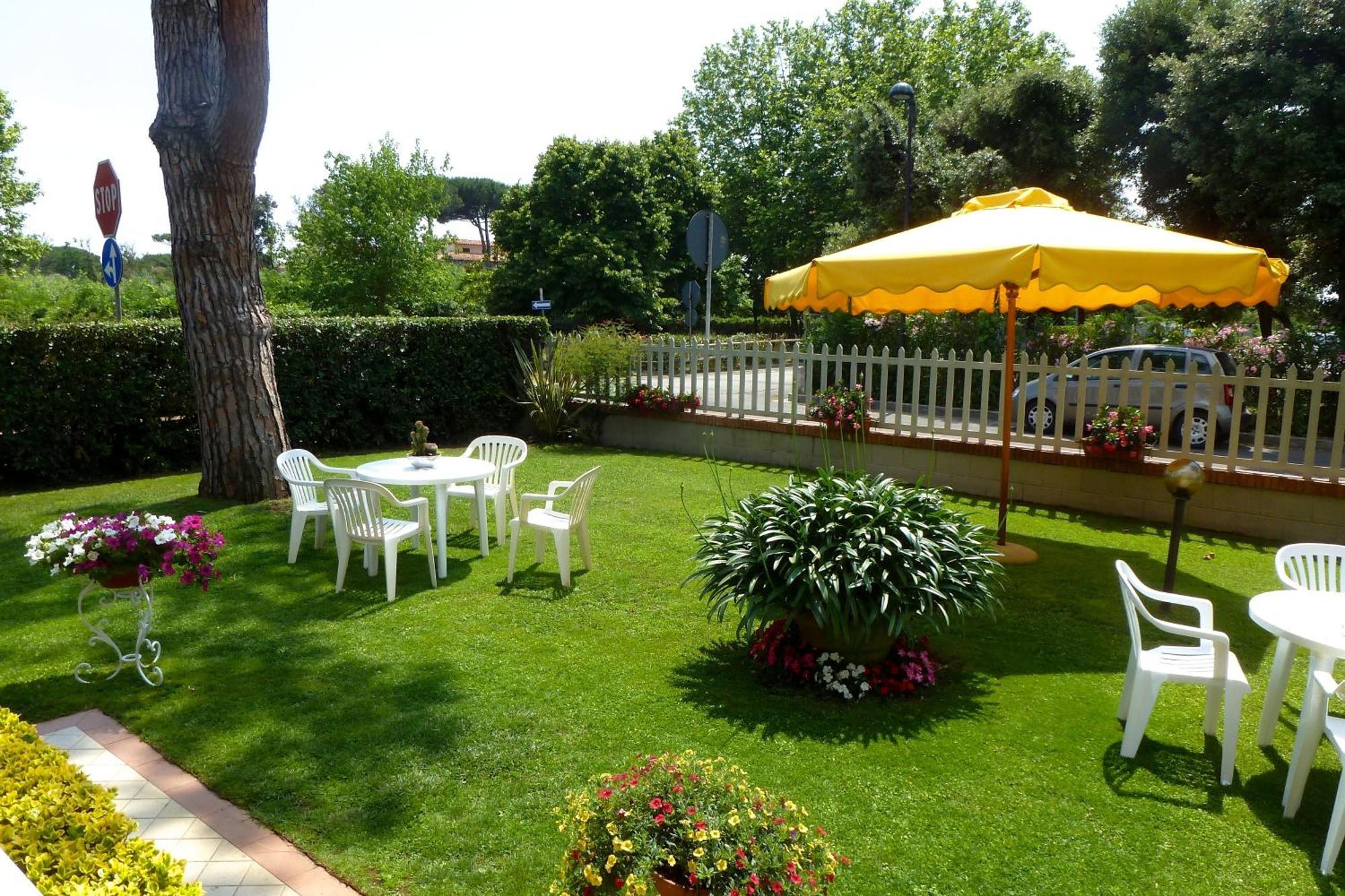 לידו די קאמאיורה Hotel Versilia מראה חיצוני תמונה
