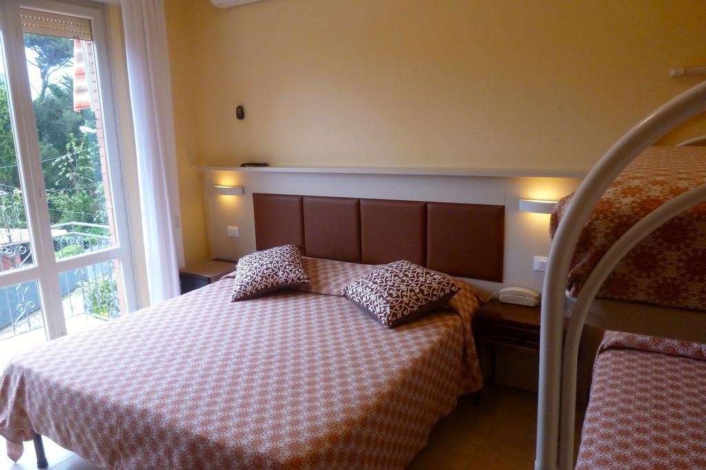 לידו די קאמאיורה Hotel Versilia מראה חיצוני תמונה