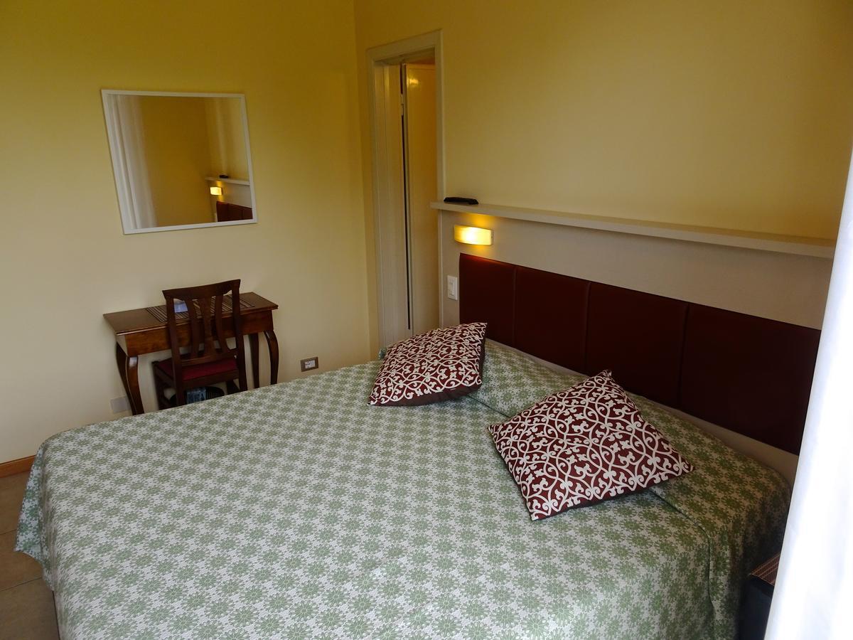 לידו די קאמאיורה Hotel Versilia מראה חיצוני תמונה
